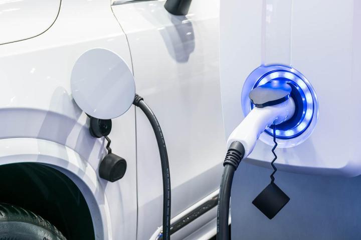 Installation de borne de recharge électrique L'île de La Réunion